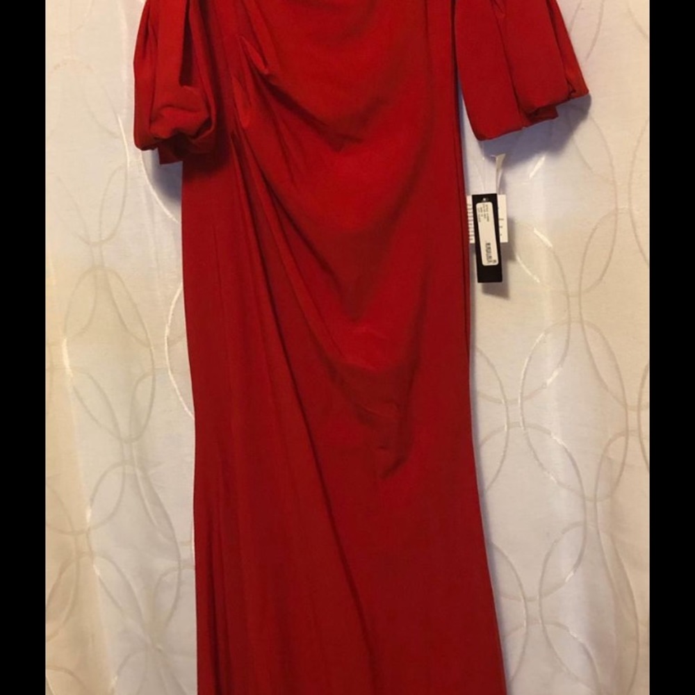 Red evening dress Js collection